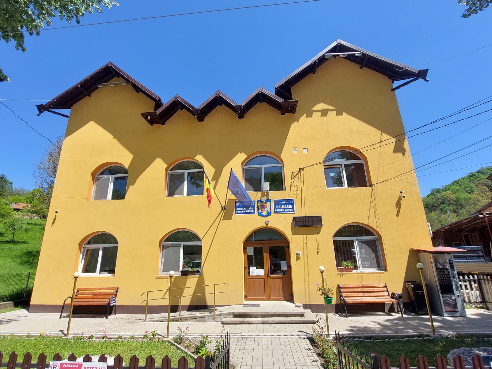 PRIMARIA COMUNEI VARFURI